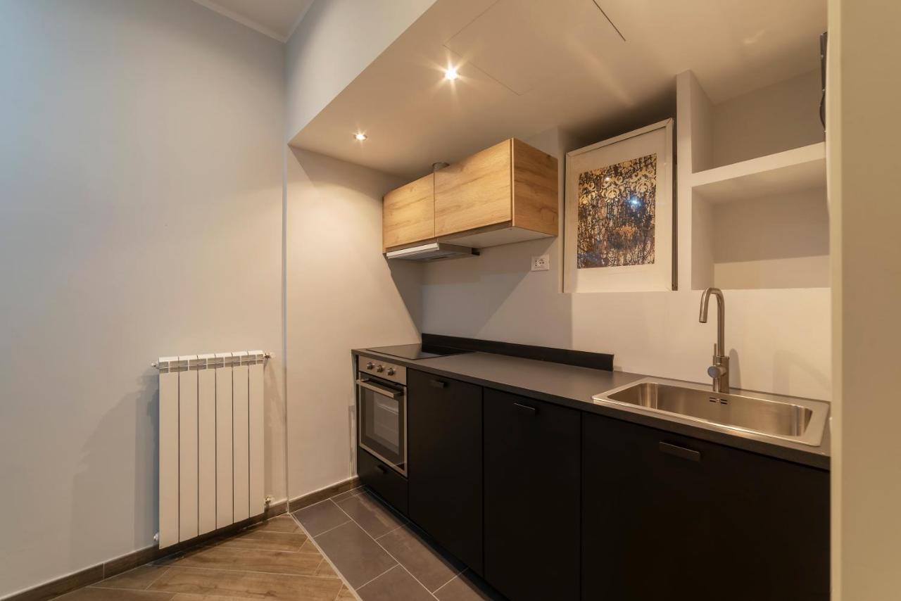 Appartamento Frattina 1 - Fromhometorome *